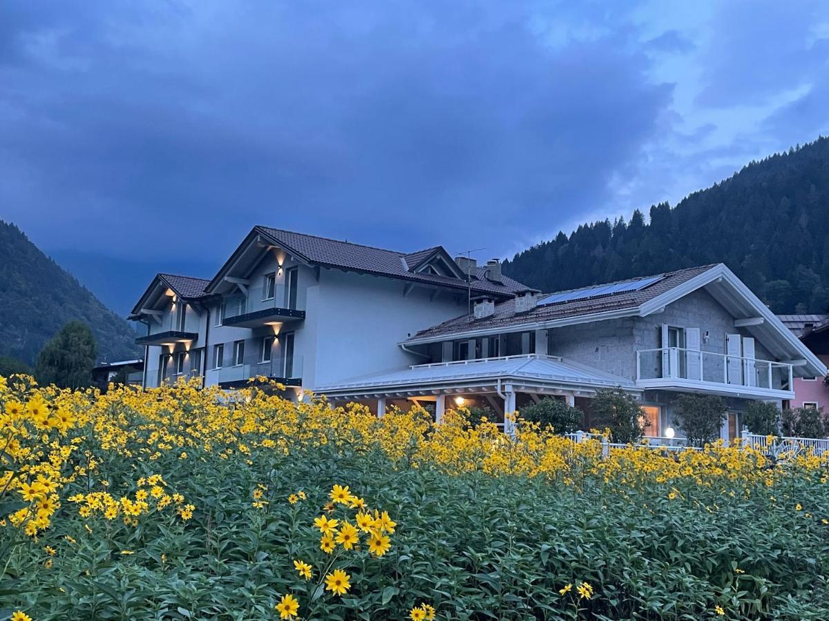 ROSENSUITE La Residenza del rosengarten Pinzolo Exterior foto